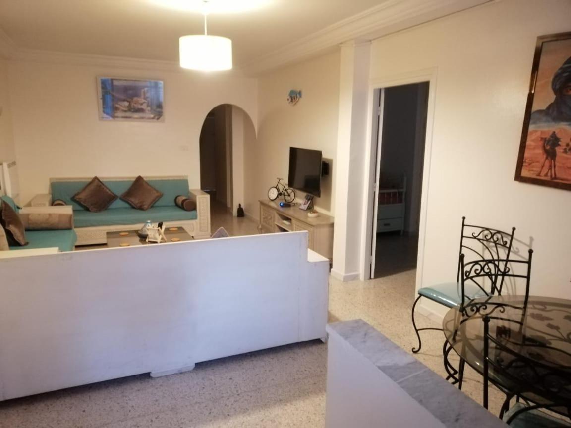 Maison A El Omrane . Tunis Exteriör bild